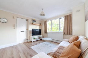 Lovely Studio Flat in Wimbledon w/ Free Parking